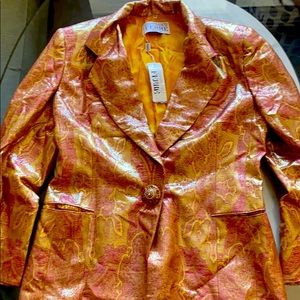 Shiny jacket woman’s
